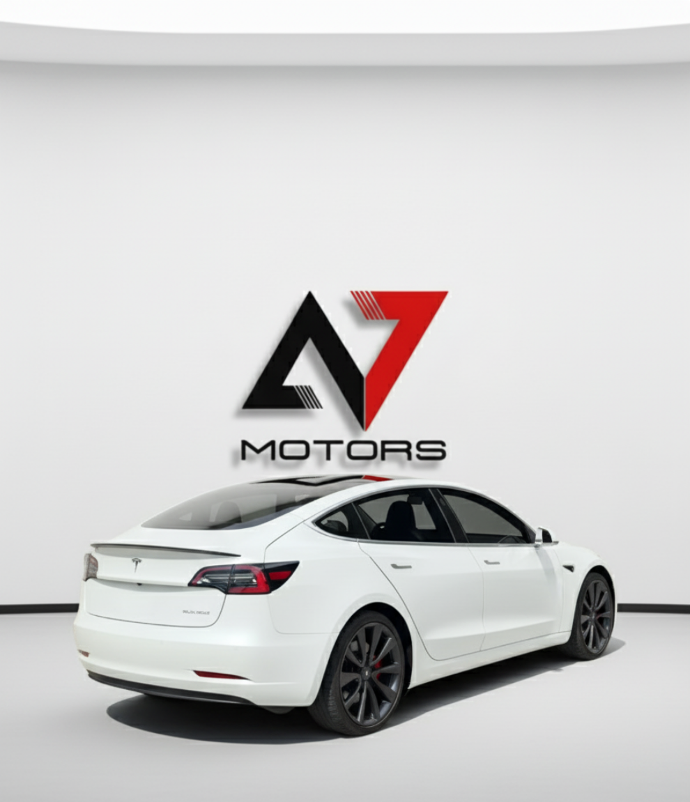 2023 Tesla Model 3 - GCC Specs - 44,000 km